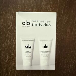 ALO Yoga Body Wash and Lotion Duo - White